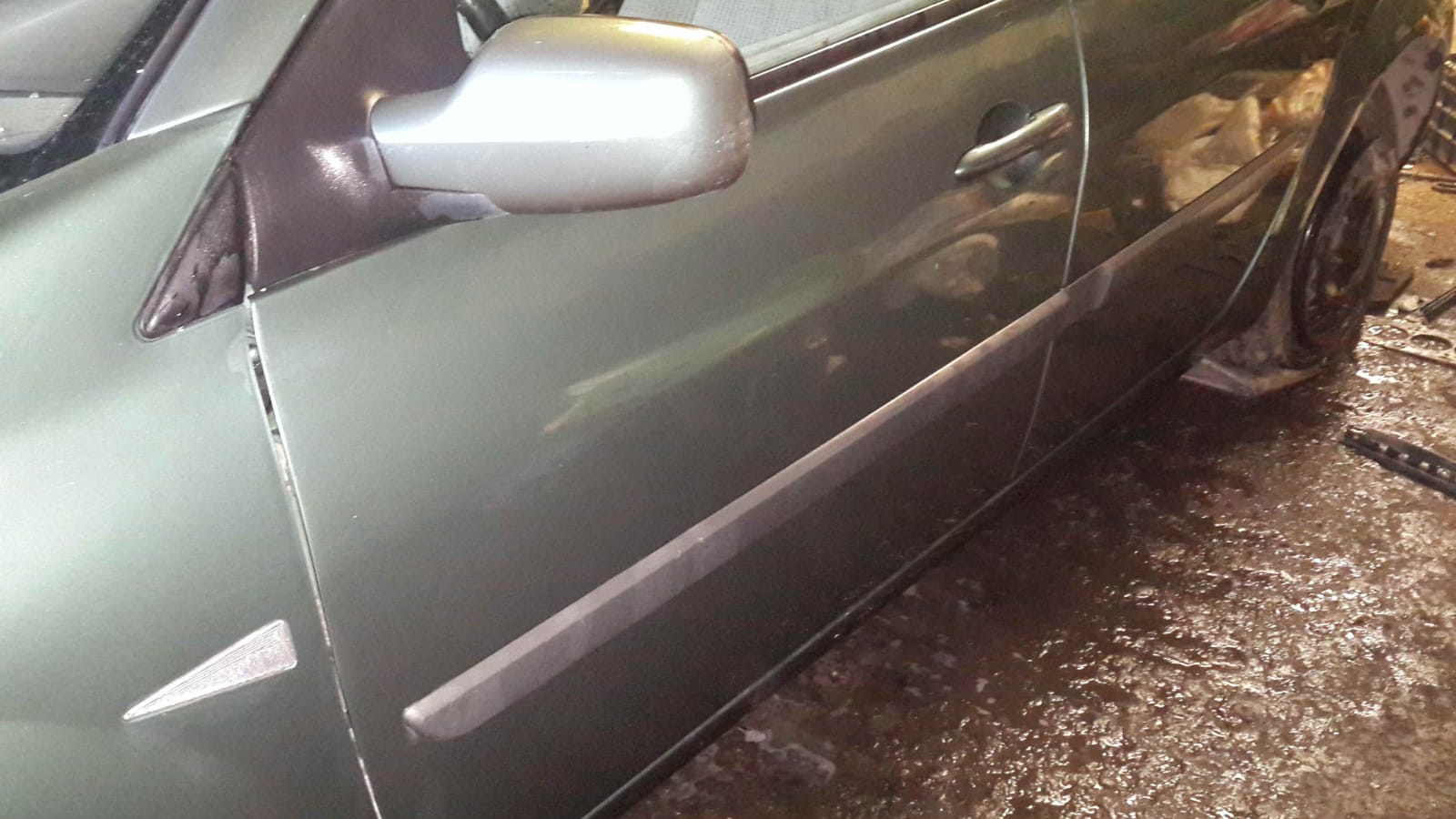 Megane çıkma yedek parça_RENAULT MEGANE 2 SOL ÖN ARKA KAPI (2).jpeg
